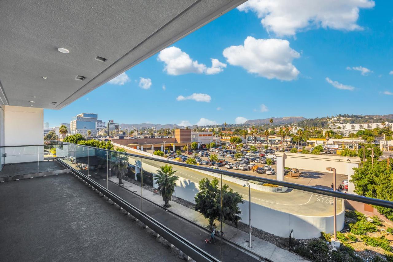 One Lux Stay Hollywood View La Suites Los Angeles Exterior photo